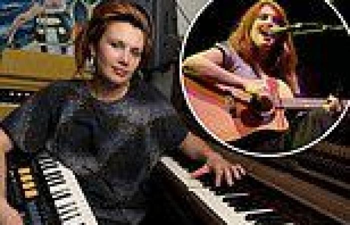 Musician Clare Bowditch slams NSW government for banning singing and dancing