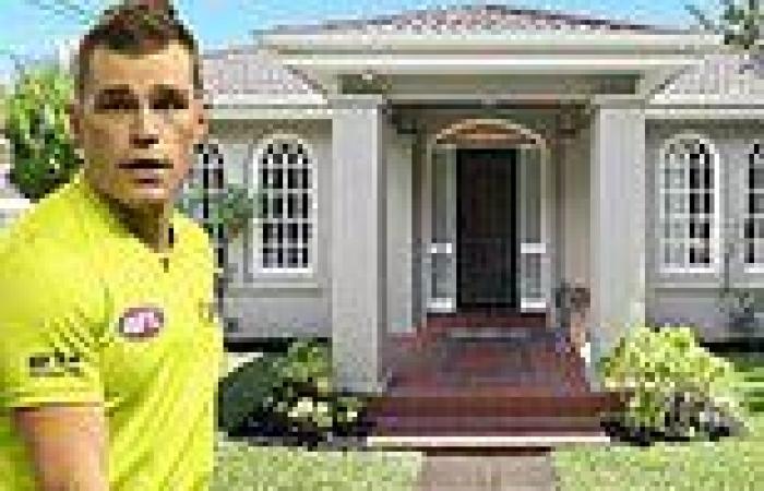 AFL 2022: Umpire Leigh Fisher lists Sandringham home for $2.4million