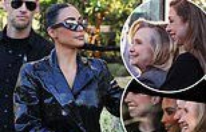 Kim K, Hillary and Chelsea Clinton seen shooting scenes for new show