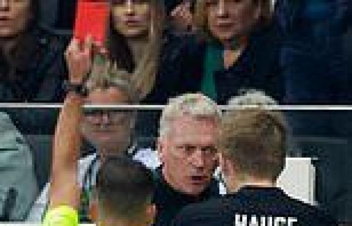 sport news West Ham manager David Moyes red carded for KICKING the ball at an Eintracht ...