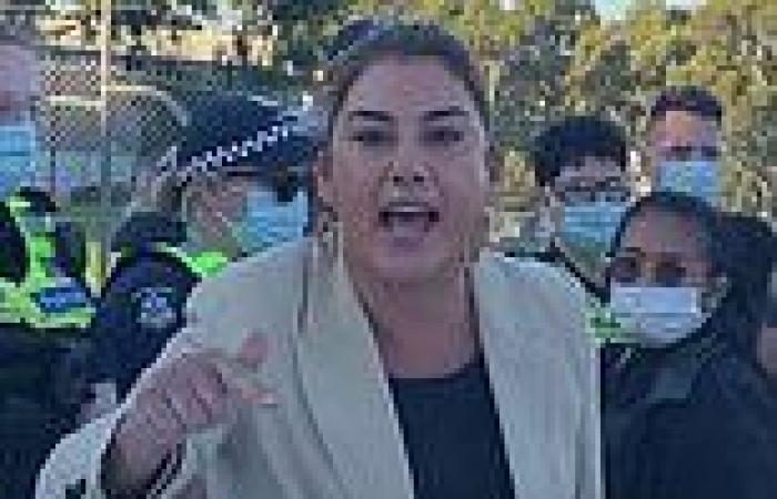 2GB host Ray Hadley slams Greens senator Lidia Hadley's immigration protest