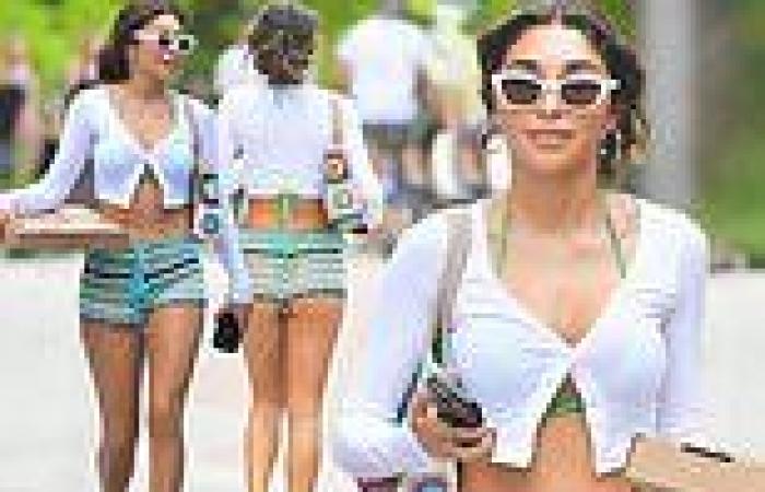 Sunday 8 May 2022 12:20 AM Chantel Jeffries displays her long legs in semi-sheer crochet shorts in Miami ... trends now