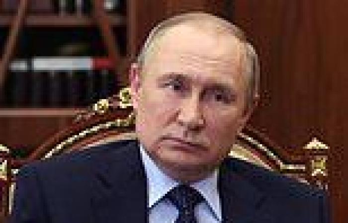 Sunday 8 May 2022 05:44 PM BREAKING NEWS: G7 announces plans to ban imports of Russian oil to punish Putin ... trends now
