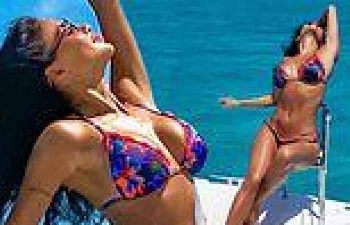 Friday 13 May 2022 11:40 PM Nicole Scherzinger flaunts her sizzling figure in a two-piece on lavish boat ... trends now