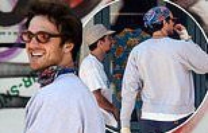 Friday 13 May 2022 01:50 AM Jacob Elordi grins from ear to ear during afternoon outing with pals in LA trends now