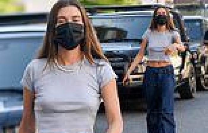 Friday 13 May 2022 09:38 PM Hailey Bieber shows off her toned abs in a crop top with drawstring cargo slacks trends now