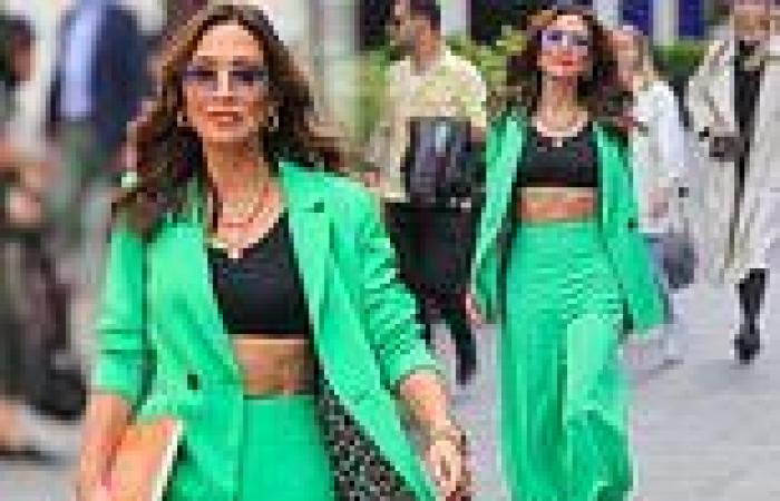 Saturday 14 May 2022 12:25 AM Myleene Klass offers a glimpse of her toned midriff in a crop top and a green ... trends now