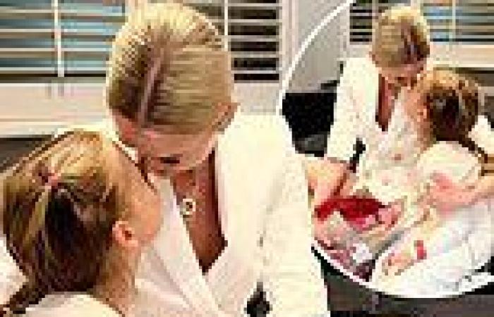Monday 16 May 2022 11:40 AM Nadiya Bychkova rubs noses with her daughter, Mila, five, in an adorable ... trends now