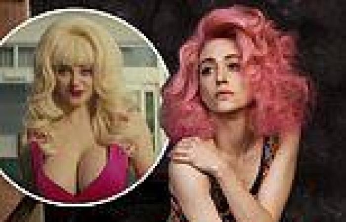 Tuesday 17 May 2022 10:37 PM Emmy Rossum had a vocal, dialect and acting coach to play Angelyne trends now