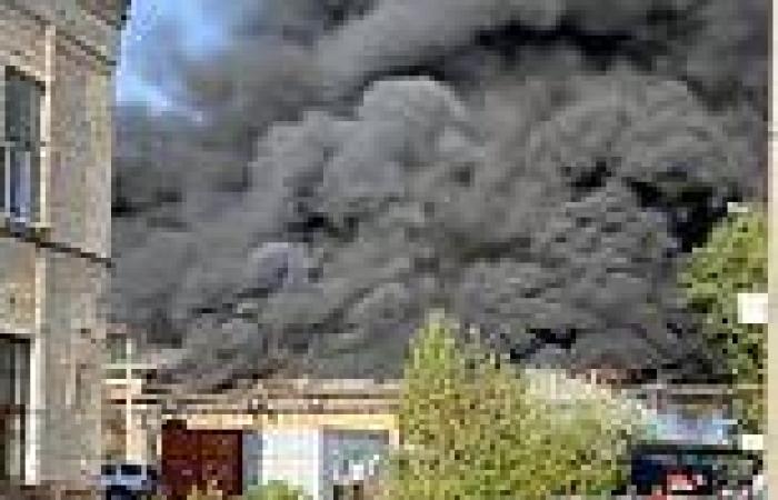 Tuesday 17 May 2022 12:43 PM Flames engulf chemical plant in Russia adding to speculation over Ukrainian ... trends now