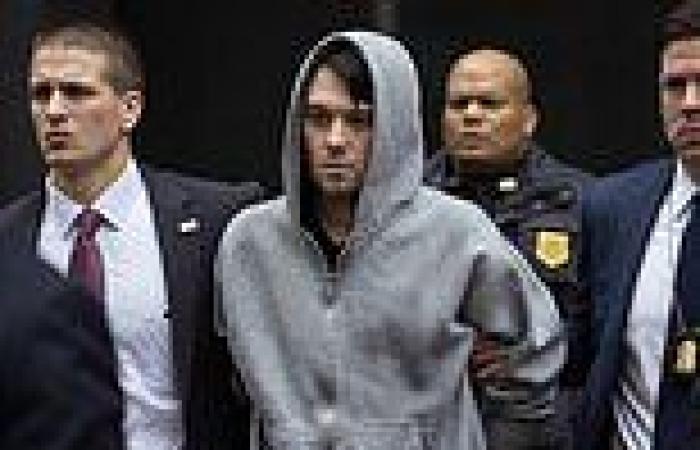 Wednesday 18 May 2022 07:19 PM 'Pharma Bro' Martin Shkreli is released from prison early trends now