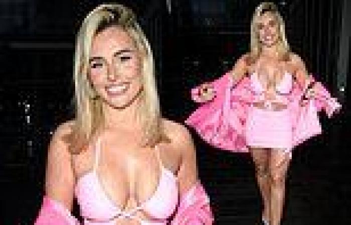 Wednesday 18 May 2022 01:01 AM Love Island's Ellie Brown puts on a VERY busty display in a plunging pink mini ... trends now