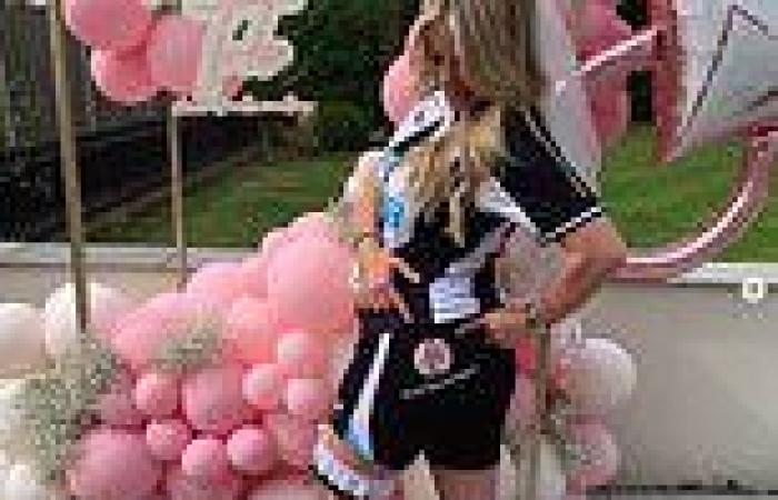 Thursday 19 May 2022 05:40 PM Billi Mucklow sports a Newcastle United football kit as she kicks off her hen ... trends now