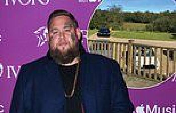 Friday 20 May 2022 10:10 AM Rag 'n' Bone Man can build pool house at Heathfield, East Sussex trends now