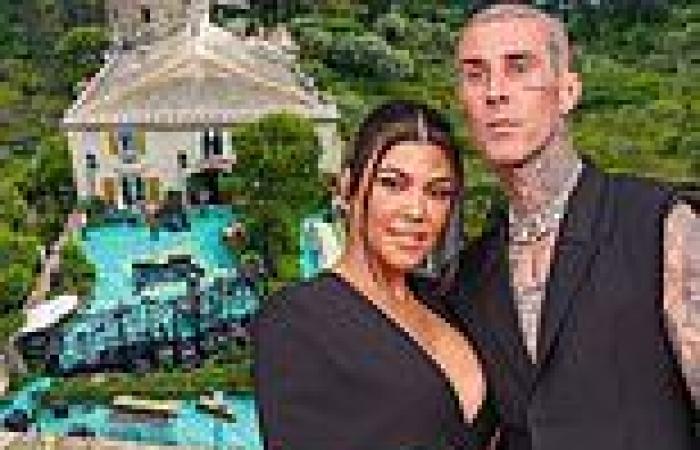 Saturday 21 May 2022 08:40 PM Kourtney Kardashian and Travis Barker's wedding venue is covered in tarpaulin ... trends now