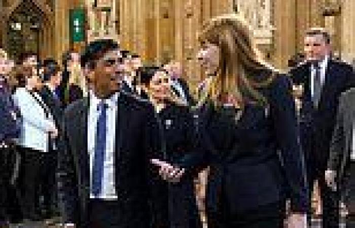 Sunday 22 May 2022 12:16 AM After her 'Tory scum' outburst, now Angela Rayner insults Rishi Sunak with ... trends now