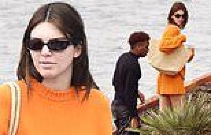 Sunday 22 May 2022 04:01 PM Bare-faced Kendall Jenner sports a cosy orange co-ord ahead of Kourtney and ... trends now