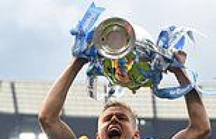 sport news Ukrainian Oleksandr Zinchenko gives heartfelt thanks to Manchester City over ... trends now