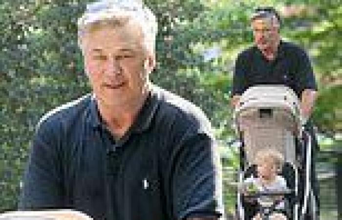Monday 23 May 2022 09:25 PM Alec Baldwin cuts a casual figure while taking two of his young children for a ... trends now