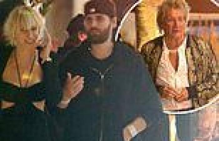 Monday 23 May 2022 03:43 PM Scott Disick was 'in good spirits' at dinner with Rod Stewart in LA while ... trends now
