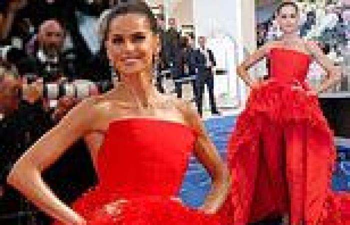 Tuesday 24 May 2022 09:52 PM Izabel Goulart looks sensational in a strapless red jumpsuit at L'Innocent at ... trends now