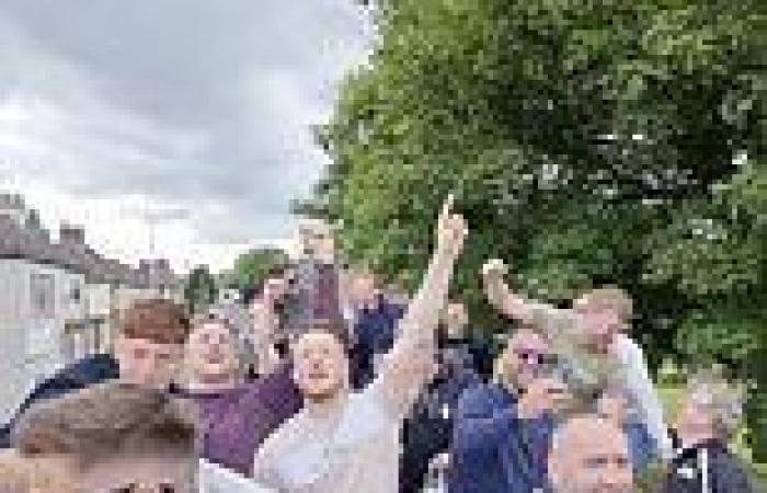 Wednesday 25 May 2022 09:07 AM Scunthorpe Sunday league football team celebrate title win with open top bus ... trends now