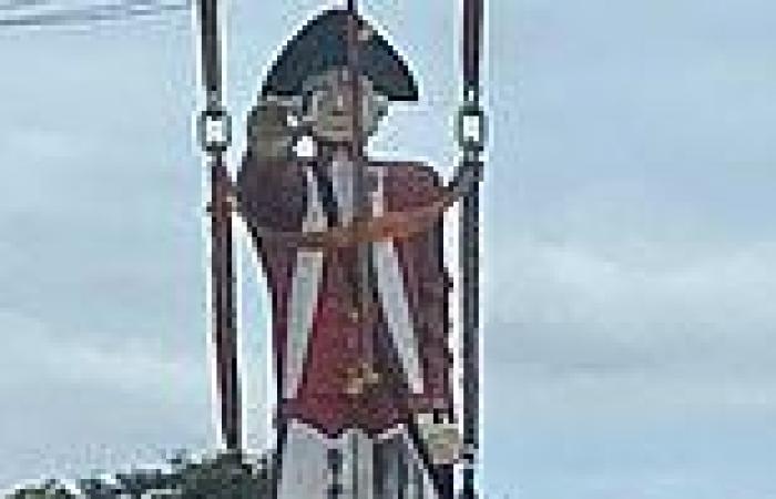 Wednesday 25 May 2022 04:01 AM Controversial Captain Cook statue removed from Cairns after being sold for $1  trends now