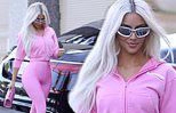 Sunday 29 May 2022 06:34 PM Kim Kardashian looks like a life-size Barbie as she rocks a form-hugging and ... trends now