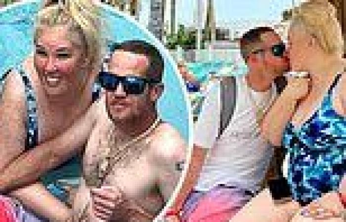 Wednesday 1 June 2022 11:40 PM Mama June enjoys no-frills honeymoon vacation with new husband Justin Stroud trends now