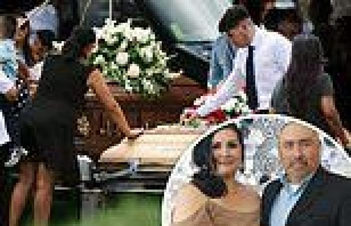 Wednesday 1 June 2022 10:10 PM Uvalde elementary school shooting: Funeral held for hero teacher and husband ... trends now