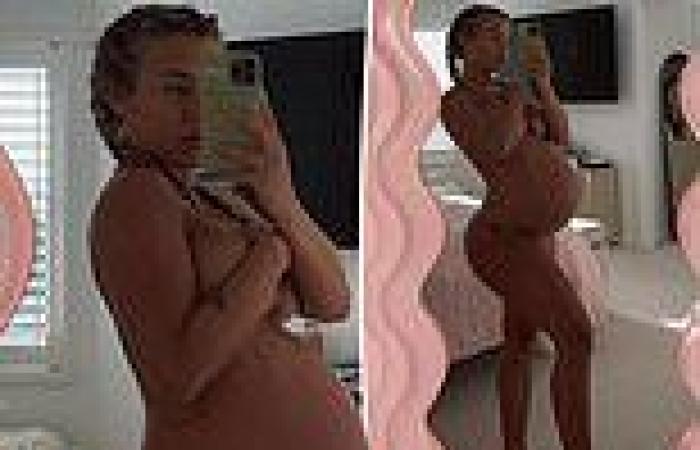 Thursday 2 June 2022 07:19 AM Tammy Hembrow poses nude in a mirror selfie to mark 'nine months' of pregnancy trends now