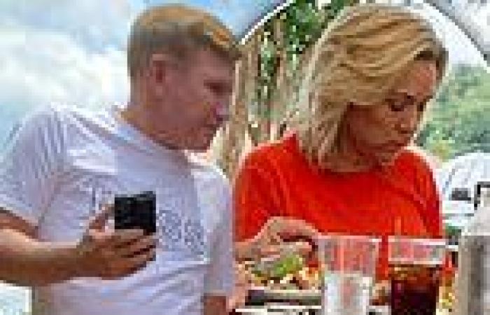 Wednesday 8 June 2022 06:52 PM Todd and Julie Chrisley spotted having brunch with their family ahead of guilty ... trends now