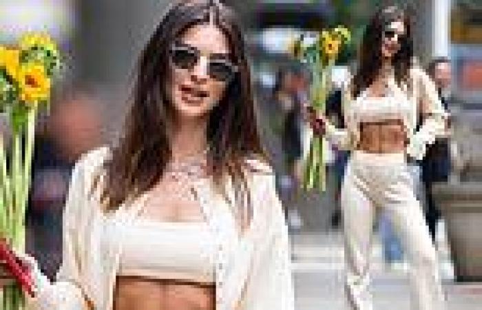 Saturday 11 June 2022 11:13 PM Emily Ratajkowski shows off her defined abs in cream crop top and matching ... trends now