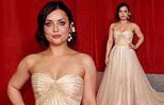 Saturday 11 June 2022 07:10 PM British Soap Awards: Shona McGarty stuns in a glimmering gown trends now