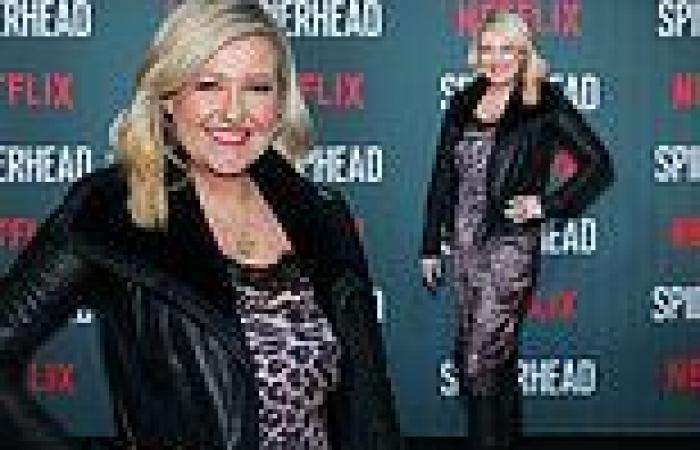 Saturday 11 June 2022 03:34 PM Angela Bishop, 54, shows off her ageless looks at the premiere of Spiderhead in ... trends now