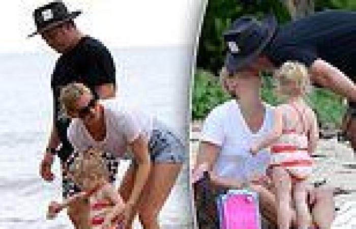 Wednesday 15 June 2022 10:55 PM Karl and Jasmine Stefanovic kiss on a family holiday in Port Douglas trends now