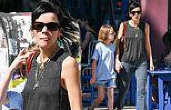 Thursday 16 June 2022 04:37 PM Lily Allen cuts a casual figure as she steps out in New York with her daughter ... trends now