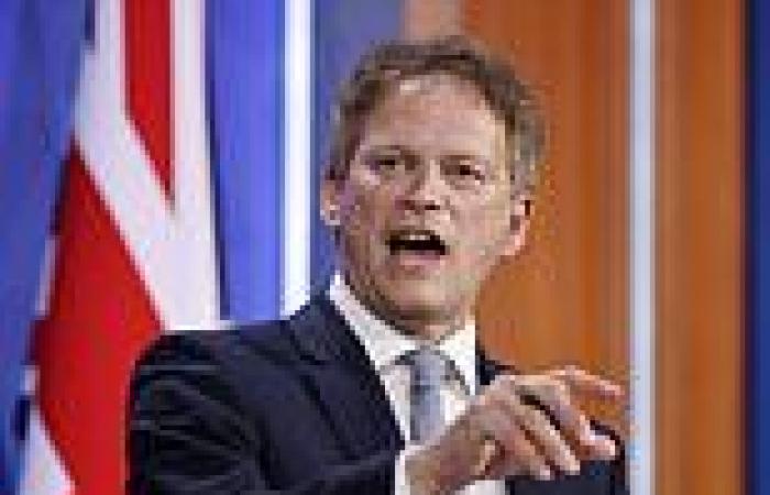 Sunday 19 June 2022 10:55 PM Grant Shapps urges Keir Starmer to condemn rail strikes set to cause travel ... trends now