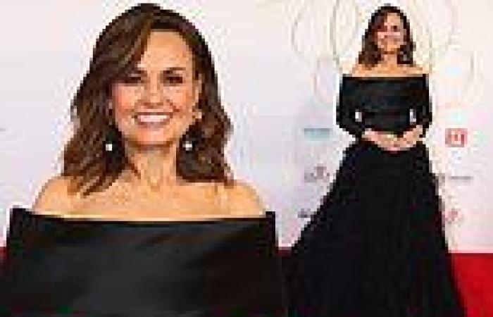 Sunday 19 June 2022 12:34 PM Lisa Wilkinson hits the Logies red carpet in a black off-the-shoulder dress trends now