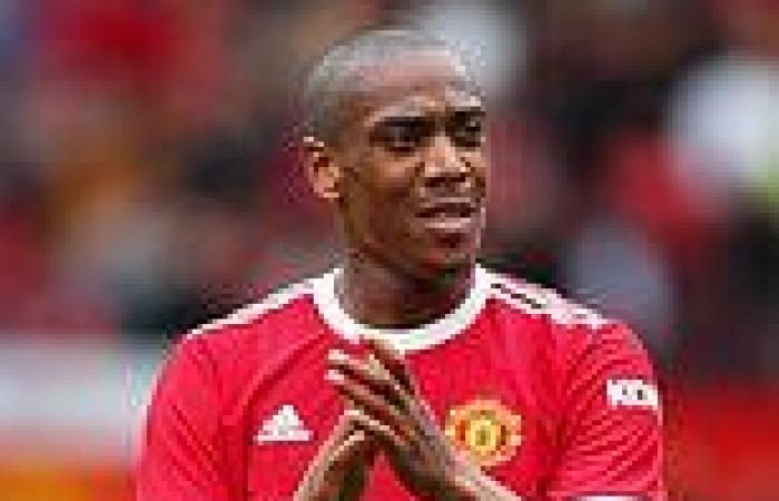 sport news Manchester United 'expect Anthony Martial to be at the club next season' trends now