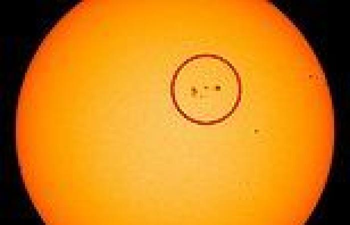 Wednesday 22 June 2022 10:05 PM Sunspot THREE TIMES the size of Earth is facing directly at our planet trends now