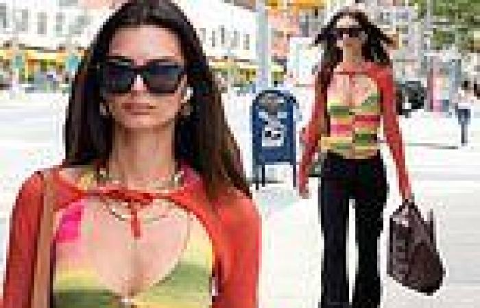 Thursday 23 June 2022 11:48 PM Emily Ratajkowski puts on a busty display in a colorful tank top as she strolls ... trends now