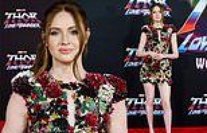Friday 24 June 2022 07:00 AM Karen Gillan is fab in florals as she joins red carpet for Thor: Love And ... trends now