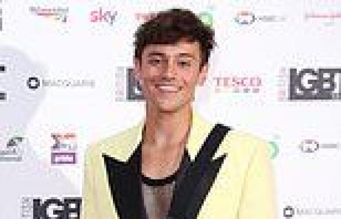 Saturday 25 June 2022 12:06 AM Tom Daley commands attention in a yellow blazer and sparkly mesh vest at the ... trends now