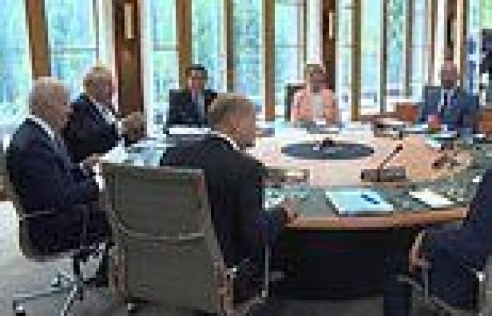 Sunday 26 June 2022 01:09 PM Boris and G7 leaders mock Vladimir Putin before talks trends now