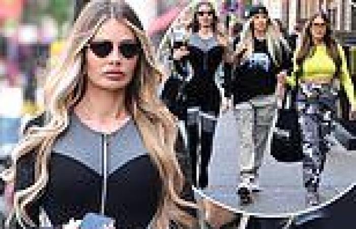 Tuesday 28 June 2022 08:30 PM Chloe Sims wows in a figure hugging jumpsuit as she enjoys a day out with ... trends now