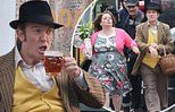 Friday 1 July 2022 10:54 AM The Larkins Bradley Walsh dons 1950s costume as he joins on-screen wife Joanna ... trends now