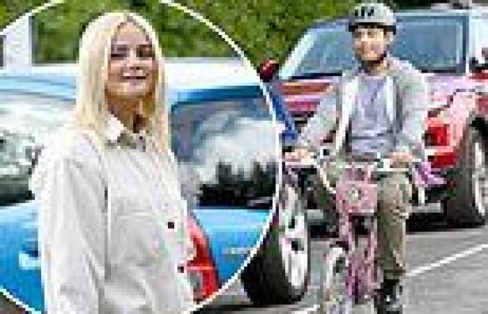 Friday 1 July 2022 10:18 AM Corrie SPOILER: Kelly Neelan crashes her car forcing Aadi to rescue her trends now