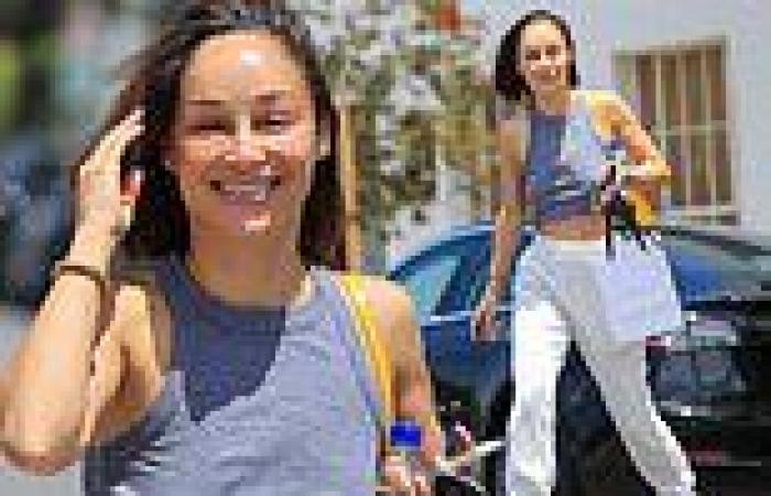 Friday 1 July 2022 02:57 AM Cara Santana exudes healthy glow as she goes makeup free and braless for visit ... trends now