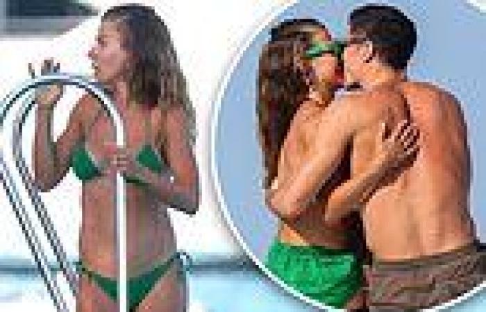 Friday 1 July 2022 11:39 AM Robert Lewandowski plants a kiss on bikini-clad wife Anna as the pair enjoy a ... trends now